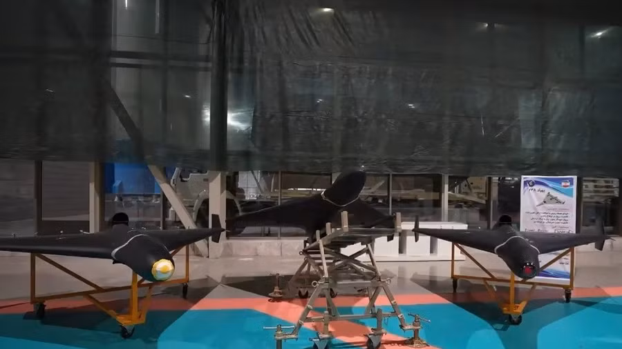 my-lat-nguoc-the-co-khi-tung-uav-cam-tu-shahed-phien-ban-moi-tai-trung-dong-4.jpg