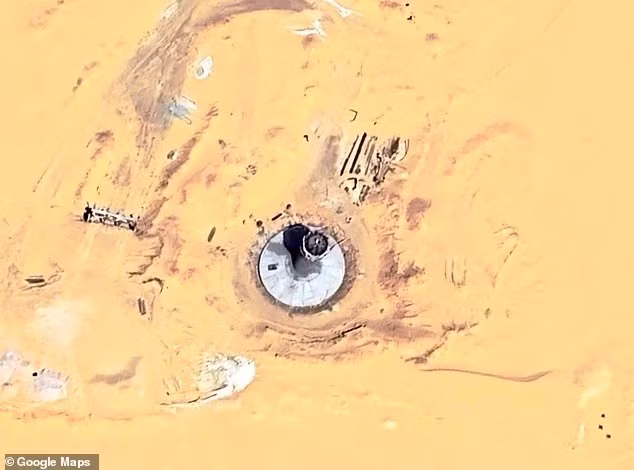 ufo-bi-chon-vui-21000-nam-duoi-cat-sahara-phat-hien-bat-ngo-tren-google-maps-4.jpg