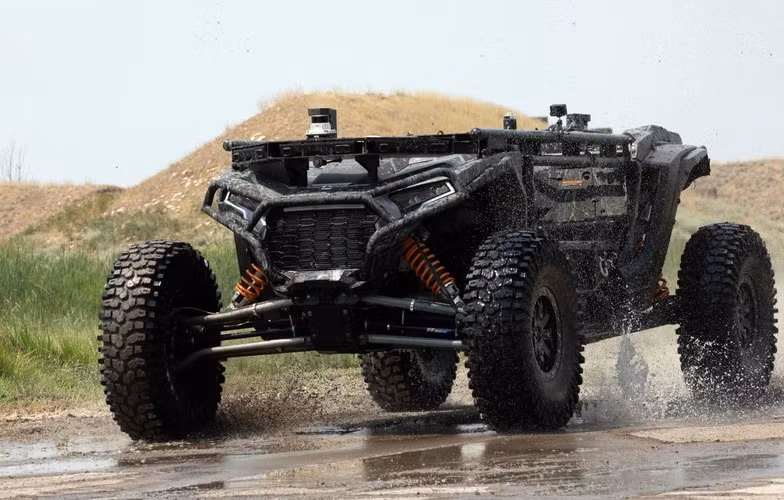 robot-hau-can-tu-hanh-ne-chuong-ngai-khong-can-ve-tinh-2.png