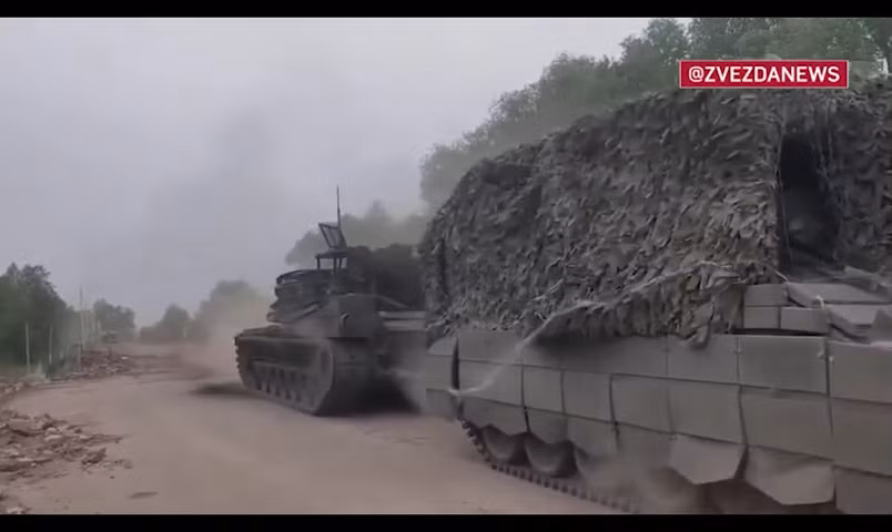 Thu giữ 2 xe tăng Abrams và loạt khí tài phương Tây tại Sumy