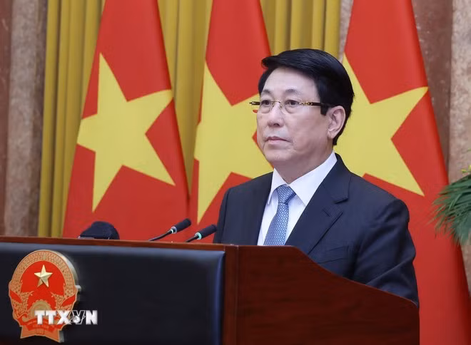 chu-tich-nuoc-luong-cuong-tiep-dai-su-cac-nuoc-trinh-thu-uy-nhiem-7.jpg