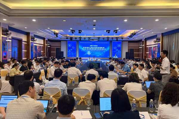 Hội thảo thu hút sự tham gia của đông đảo cán bộ, nhà khoa học và đại diện doanh nghiệp trên địa bàn tỉnh.