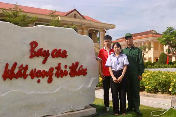 Em Hồ Nguyễn Thường An, Trần Nguyễn Tuấn Tú và Dương Thành Lưu là những tấm gương truyền cảm hứng đẹp về khát vọng vươn lên của tuổi trẻ Quảng Trị.