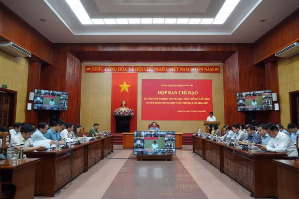 Ban Chỉ đạo kỳ thi tốt nghiệp THPT và tuyển sinh lớp 10 tỉnh Quảng Trị tổ chức họp triển khai nhiệm vụ, rà soát công tác chuẩn bị cho mùa thi.