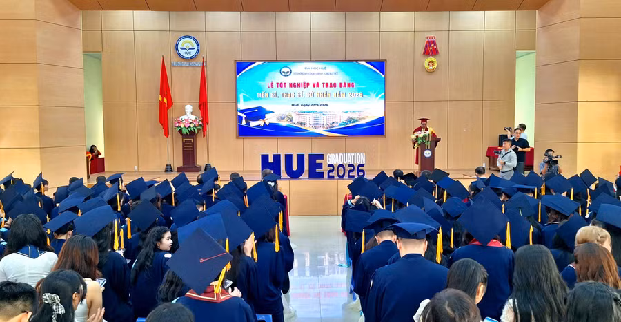 Trường ĐH Kinh tế Huế tổ chức lễ tốt nghiệp đợt 3 năm 2026.