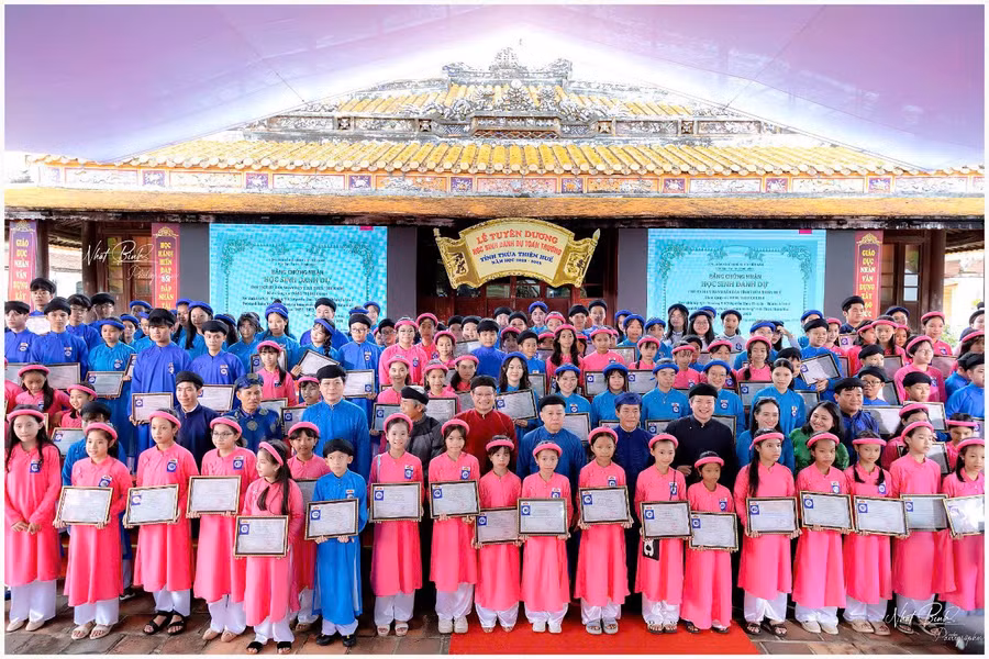 a5-xay-dung-tp-hue-thanh-trung-tam-lon-cua-ca-nuoc-ve-giao-duc-va-dao-tao-da-nganh-da-linh-vuc-chat-luong-cao.jpg