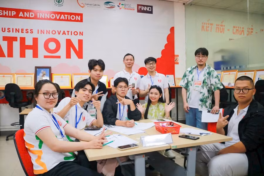 Cuộc thi khởi nghiệp “Yes! Camp x Huế 2024” lần đầu tiên tổ chức tại Huế nhằm ươm mầm những ý tưởng đột phá cho thế hệ trẻ. (Ảnh: K.T)