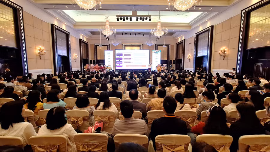 Hội nghị Phụ sản khoa miền Trung – Tây Nguyên mở rộng lần thứ XI - năm 2024 tại Thành phố Huế ngày 29,30/11. (Ảnh: Đại Dương)