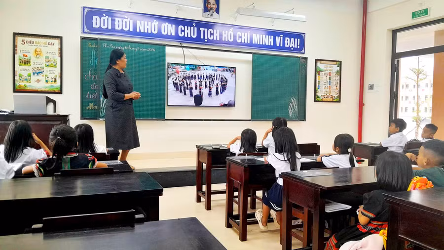 Nhà giáo khu vực miền núi khu vực miền Trung đang được xây dựng một khung năng lực chuyển đổi số và ứng dụng trí tuệ nhân tạo (AI).