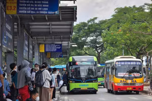 Hiện trạng vận tải công cộng trước thời điểm cấm xe máy xăng trong Vành đai 1 