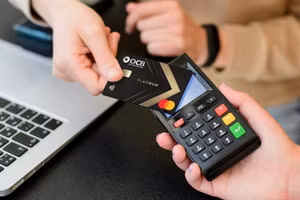 Mua sắm đồ công nghệ với giải pháp hoàn tiền từ thẻ OCB Mastercard Platinum