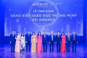 Lễ Biểu dương Sáng kiến giáo dục thông minh năm 2026 dự kiến được truyền hình trực tiếp trên Đài Truyền hình Hà Nội vào ngày 20/11/2026 tại Hà Nội.