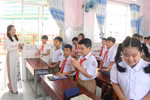 Cô, trò lớp 4 Trường Tiểu học Ngô Quyền, phường An Cư, quận Ninh Kiều, TP Cần Thơ. 