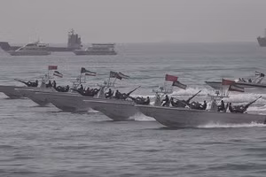Đóng eo biển Hormuz là 'đòn tự sát' đối với Iran?