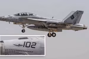 Tiêm kích Super Hornet của Mỹ nhận giải thưởng vì đã tiêu diệt một tàu ngầm Iran