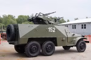 Bất ngờ lớn khi BTR-152 huyền thoại của Liên Xô đã phục vụ trong cảnh sát Mỹ