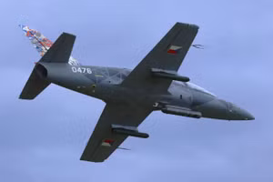 Máy bay L-39 Skyfox trở thành 'sát thủ UAV' nhờ tên lửa FZ275