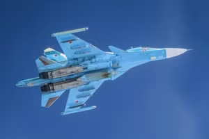 Máy bay ném bom Su-34 lần đầu được nhìn thấy với hệ thống Sych