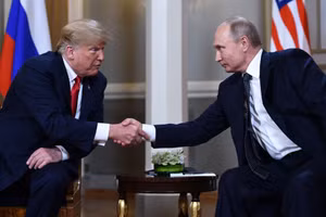 Tổng thống Donald Trump đặt cược vào Nga
