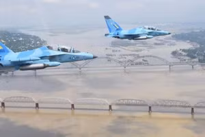 Phiến quân Myanmar phá hủy Yak-130 bằng máy bay không người lái FPV