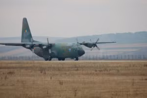 Mỹ tặng miễn phí vận tải cơ C-130H Hercules cho đối tác