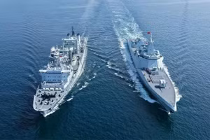 Phương Tây đối diện ‘ác mộng’ khi Nga và Trung Quốc phối hợp tấn công