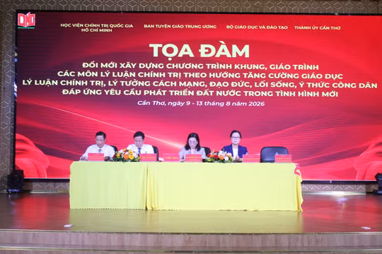 Quang cảnh Tọa đàm.