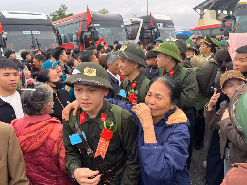 Đối với 290 công dân thực hiện nghĩa vụ tham gia Công an nhân dân, có 233 người tốt nghiệp THPT, 57 người tốt nghiệp đại học, cao đẳng, trung cấp. 5.jpg