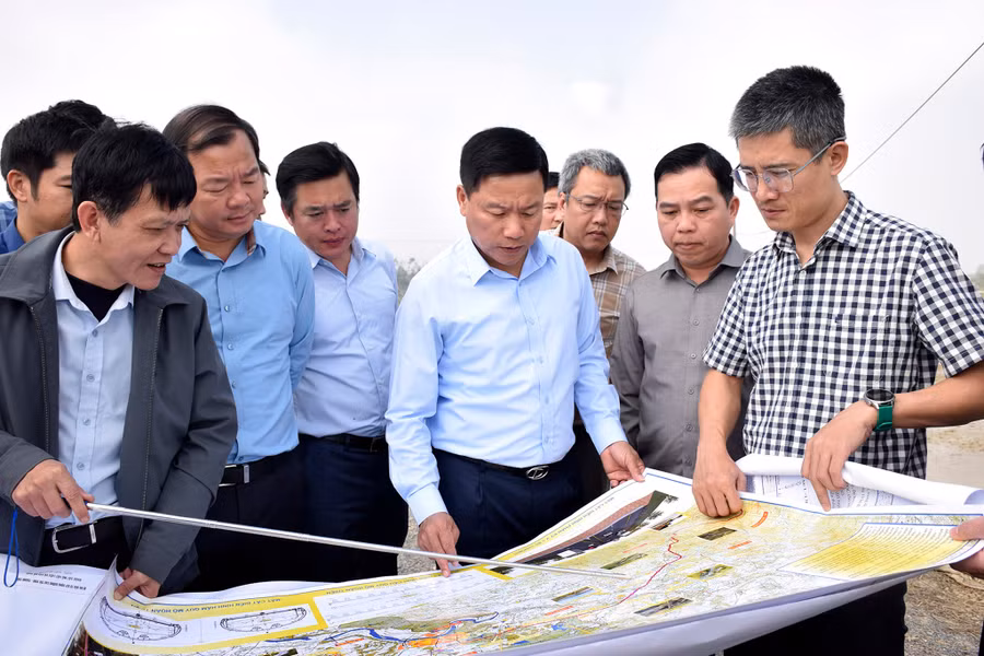 cao-toc-vinh-thanh-thuy-4.jpg
