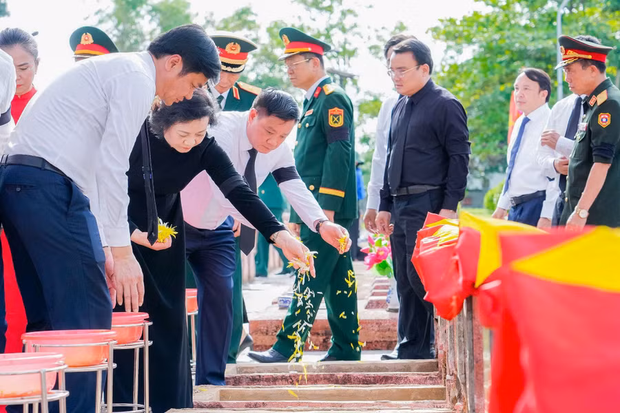liet-si-nghe-an-4.jpg