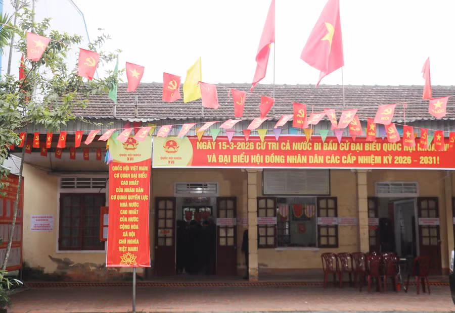 63-trag-tri.jpg