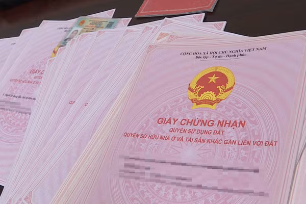 Đề xuất phạt đến 1 tỷ đồng nếu chủ đầu tư chây ì làm sổ hồng cho cư dân