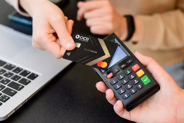Mua sắm đồ công nghệ với giải pháp hoàn tiền từ thẻ OCB Mastercard Platinum