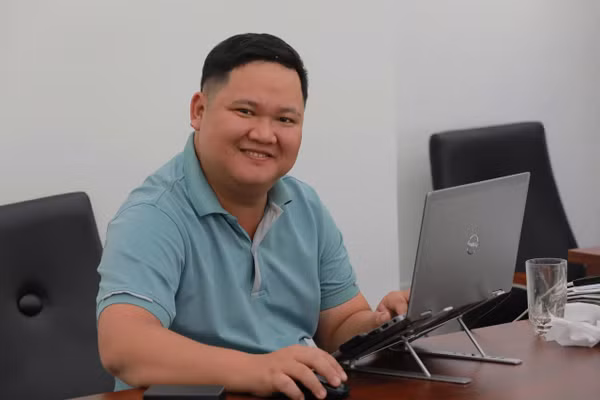Nhà báo Lê Văn Bình - Báo Nông nghiệp và Môi trường