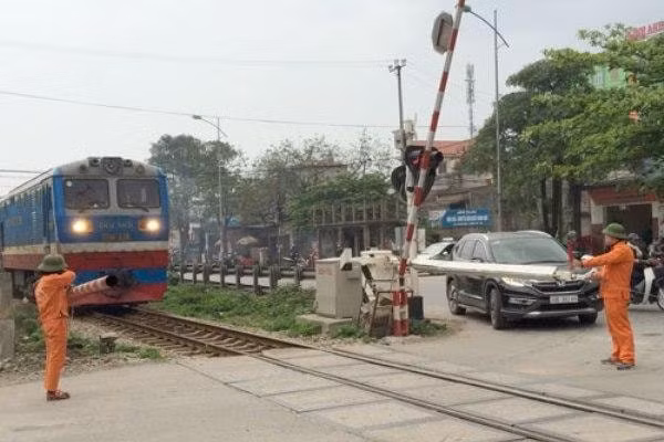 Đề xuất hơn 8.000 tỷ đồng xóa 18 vị trí giao cắt đường sắt với đường bộ