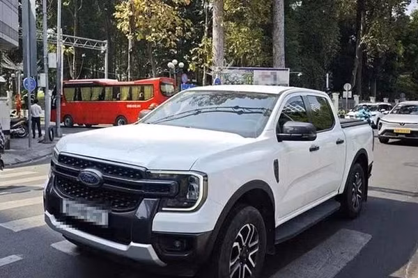 Xe bán tải chính thức được lưu hành như ô tô con