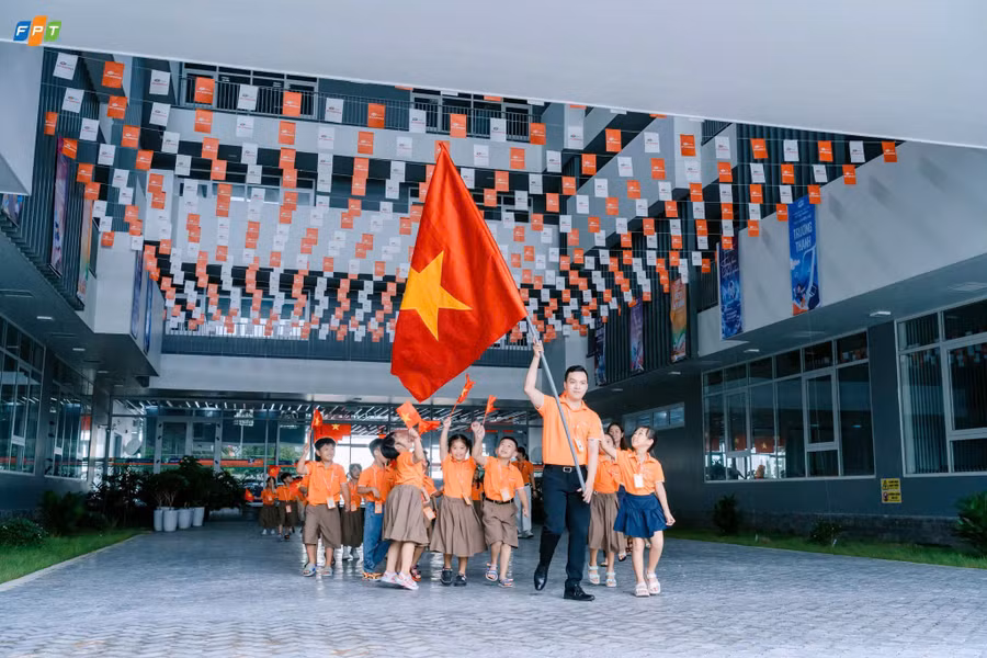 fpt-school.jpg