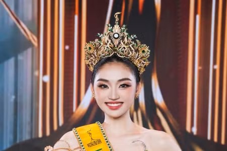 Chia sẻ gây chú ý của người đẹp 10X sau khi đăng quang Miss Grand Vietnam 2025