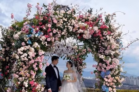 Tan chảy trước ảnh cưới chưa từng công bố của Son Ye Jin - Hyun Bin