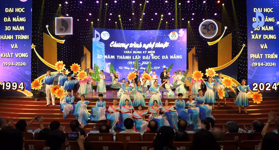 cong-doan-dai-hoc-da-nang.jpg