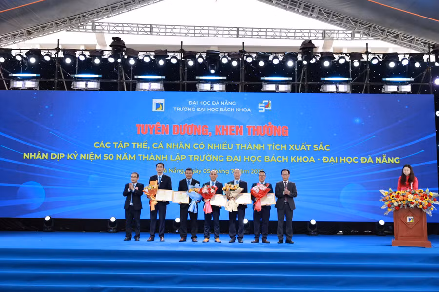 truong-dh-bach-khoa-da-nang-50-nam.jpg