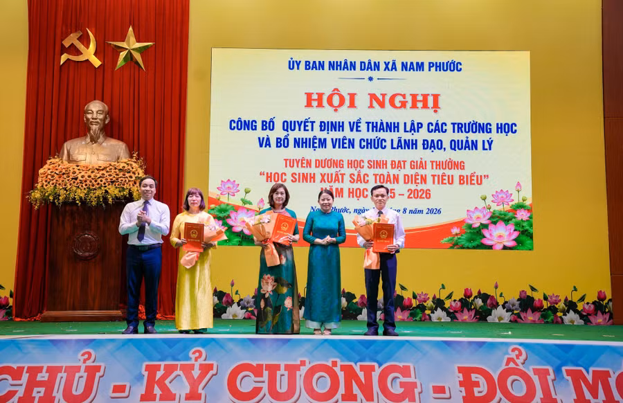 bo-nhiem-hieu-truong-sau-sap-nhap.jpg