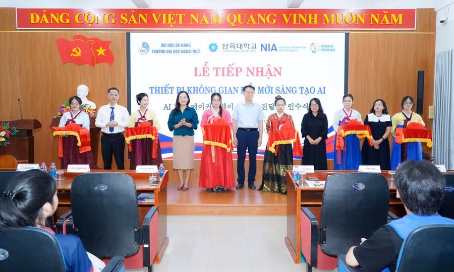 truong-dai-hoc-ngoai-ngu-da-nang-khong-gian-doi-moi-sang-tao.jpg