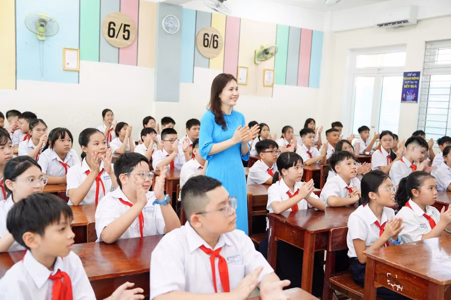 Những tiết học đầu tiên của học sinh khối lớp 6, Trường THCS Nguyễn Huệ (phường Hải Châu, TP Đà Nẵng). 