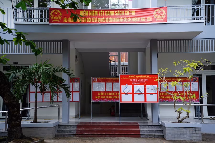 dai-hoc-bach-khoa-da-nang-bau-cu-quoc-hoi.jpg