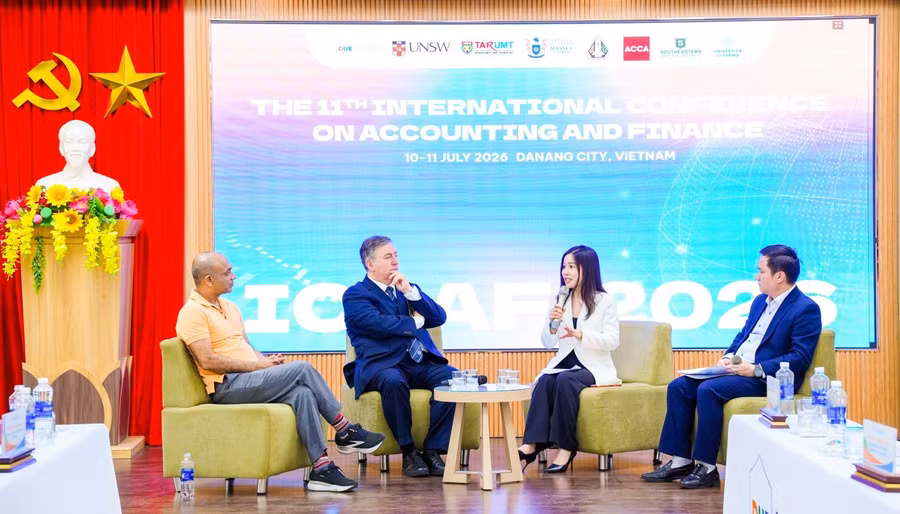Phiên thảo luận bàn tròn tại về ICOAF 2026 định hướng phát triển Trung tâm Tài chính quốc tế tại Đà Nẵng.
