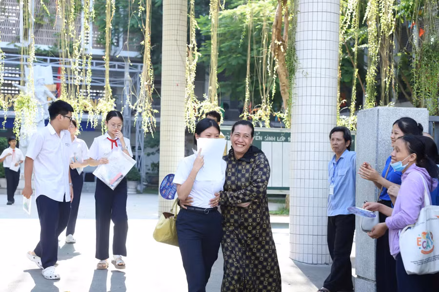 mon-ngoai-ngu-thi-lop-10-da-nang.jpg
