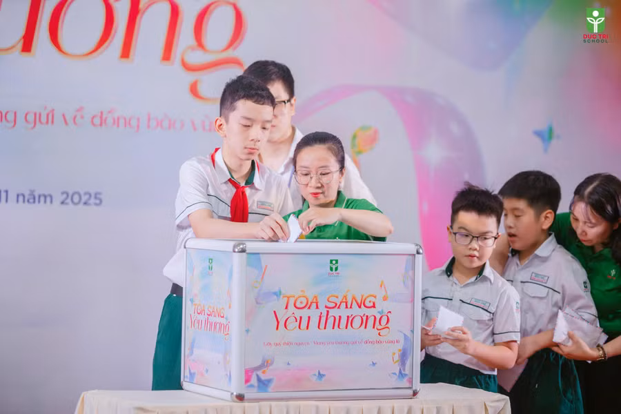 truong-duc-tri-gay-quy-ung-ho-bao-lu.jpg