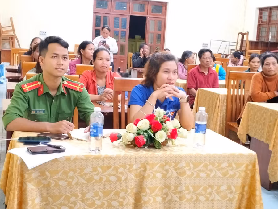 khai-giang-lop-xoa-mu-chu-o-cho-chun-nam-2023.jpg