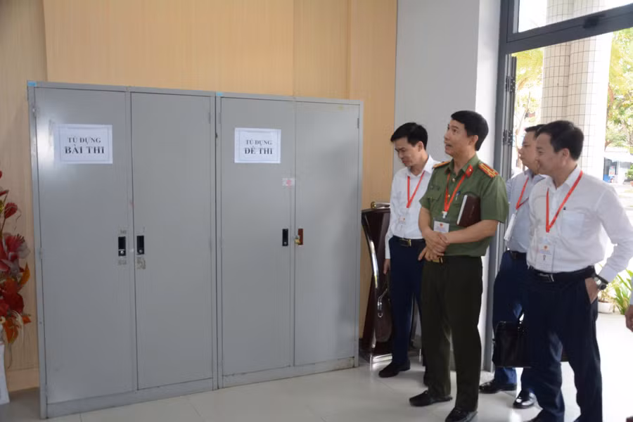 kiem-tra-csvc-thi-tot-nghiep-thpt-2025.jpg